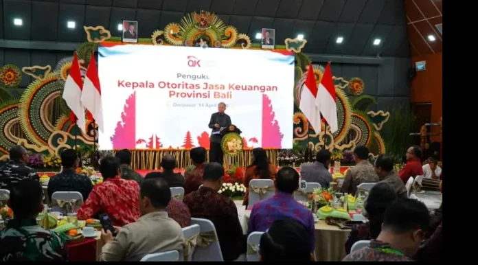 Gubernur Bali Wayan Koster menghadiri pengukuhan Kepala OJK Bali dan menekankan pentingnya sinergi dengan lembaga keuangan untuk menjaga stabilitas serta mendorong pertumbuhan ekonomi Bali yang berkelanjutan.