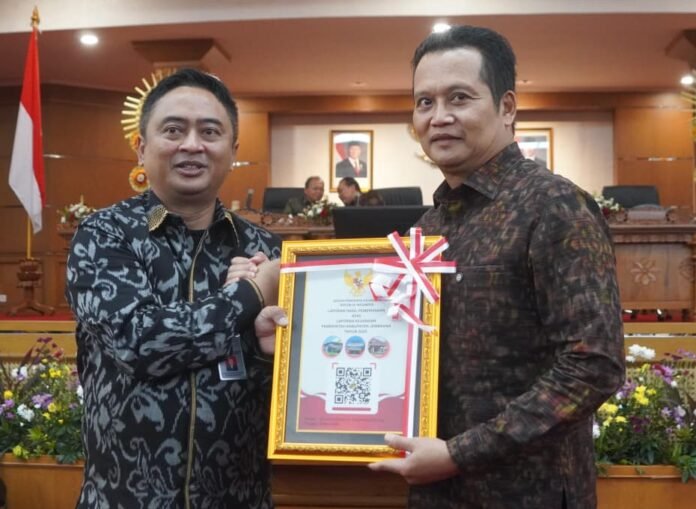 Jembrana kembali memperoleh opini Wajar Tanpa Pengecualian (WTP) dari Badan Pemeriksa Keuangan (BPK) RI Perwakilan Provinsi Bali, sekaligus memperpanjang catatan positif menjadi 12 kali berturut-turut.