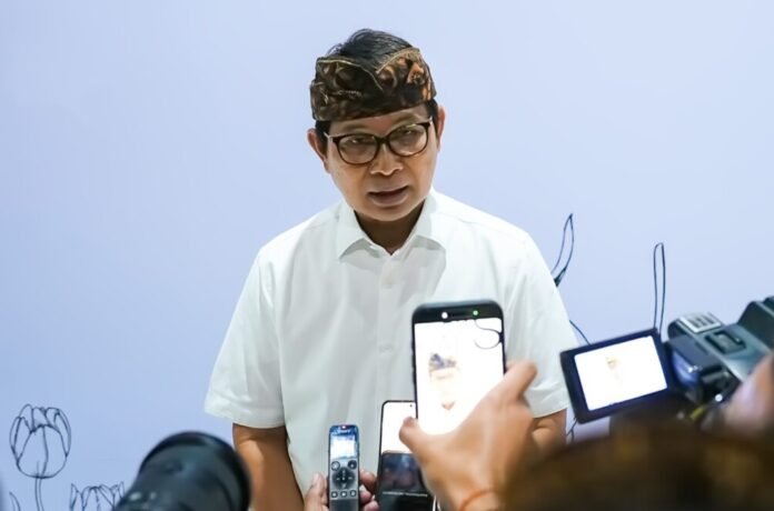 Pemerintah Kabupaten Badung memastikan setiap kegiatan yang memanfaatkan ruang publik harus berjalan sesuai aturan yang berlaku. Penegasan tersebut disampaikan Bupati Badung I Wayan Adi Arnawa terkait munculnya perhatian publik terhadap kegiatan lari komunitas yang berlangsung di wilayah Canggu.