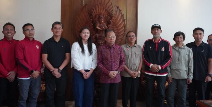 Gubernur Bali Wayan Koster menerima masukan dari Pengurus Provinsi Federasi Panjat Tebing Indonesia (FPTI) Bali mengenai belum tersedianya wall panjat tebing yang memenuhi standar internasional di Pulau Dewata.