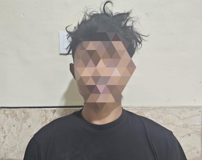 Polisi berhasil bekuk Pelaku tindak pidana pencurian sepeda motor sebanyak 3 (tiga) TKP. Pelaku bernama Wahyudi(30) asal Desa Karumbu, Kecamatan Langgudu, Kabupaten Bima, Nusa Tenggara Barat.