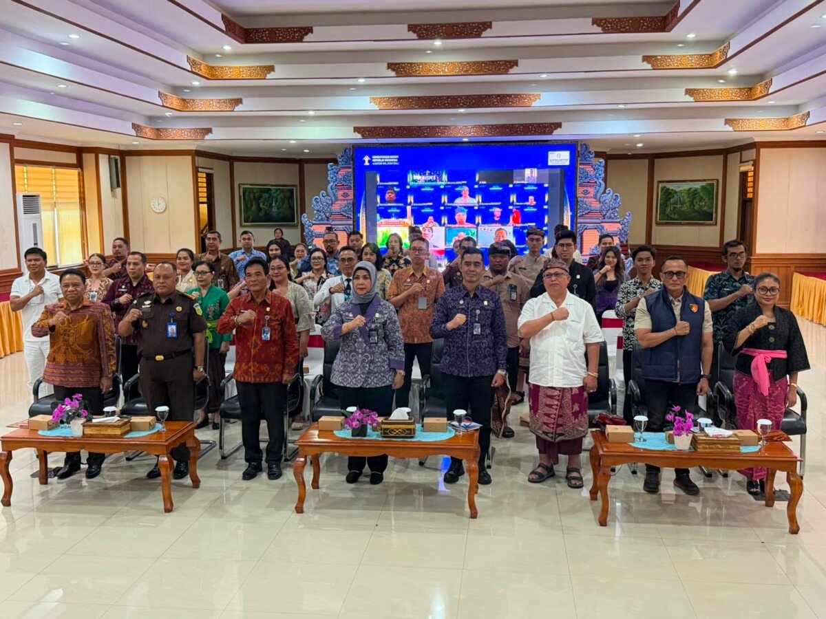 Bersama Eldhira Law Firm, Kanwil Kemenkum Bali Perkuat Kapasitas Paralegal Posbankum se-Bali