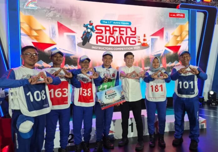 Astra Motor Bali kembali meraih prestasi nasional melalui I Nengah Suardiawan yang berhasil menempati posisi ketiga kategori Advisor Dealer pada AHSRIC 2026.
