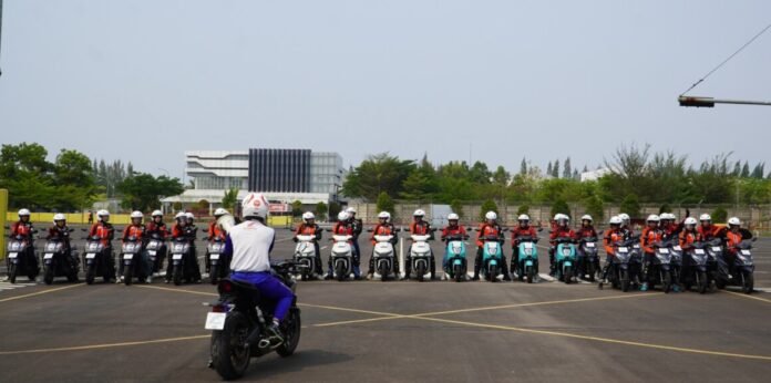 PT Astra Honda Motor mengedukasi 4.603 mahasiswa dari 29 perguruan tinggi melalui kampanye keselamatan berkendara yang dikemas secara interaktif dan dekat dengan gaya hidup generasi muda.