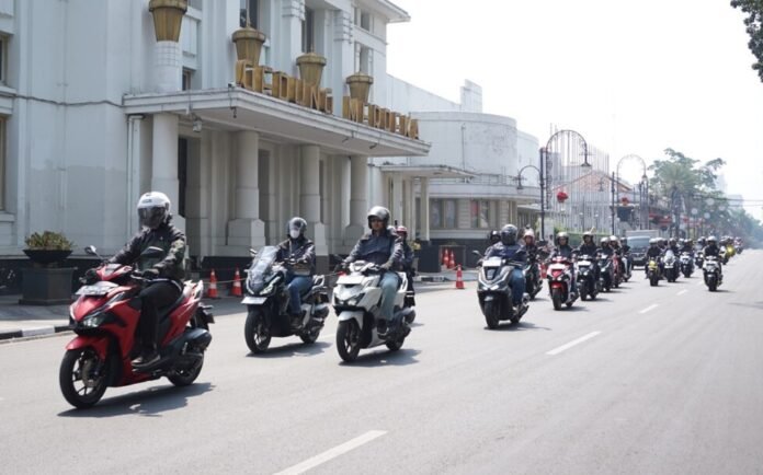 Hari Pelanggan Nasional 2026 dimanfaatkan PT Astra Honda Motor (AHM) bersama 29 jaringan main dealer Honda untuk memberikan apresiasi melalui berbagai kegiatan hingga penghujung September.