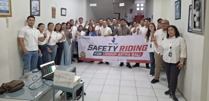 Astra Motor Bali memberikan edukasi Safety Riding kepada 40 karyawan FIFGROUP Tabanan melalui kampanye #Cari_Aman untuk meningkatkan kesadaran dan membangun budaya berkendara yang aman, tertib, serta bertanggung jawab.