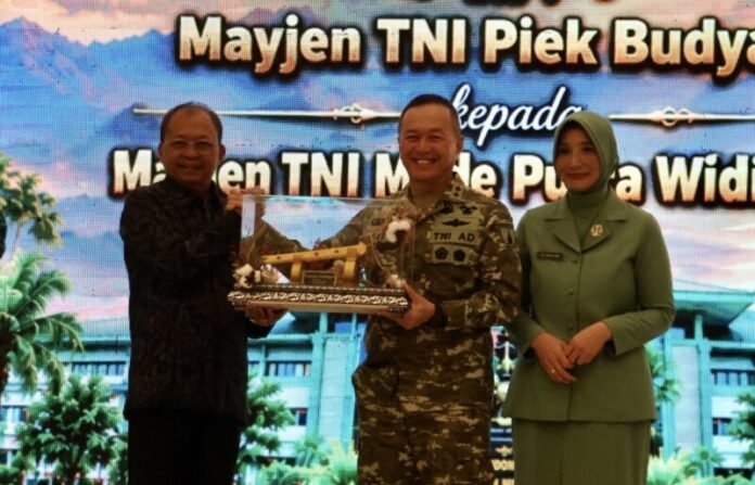 Putra Widiastawa Resmi Pimpin Kodam IX/Udayana, Gubernur Koster Ungkap Pesan Penting