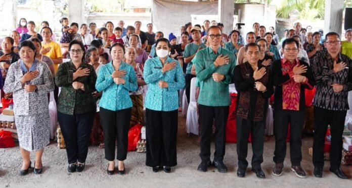 TP PKK Bali Gelar Aksi Sosial di Karangasem, Lansia hingga Ibu Hamil Dapat Bantuan